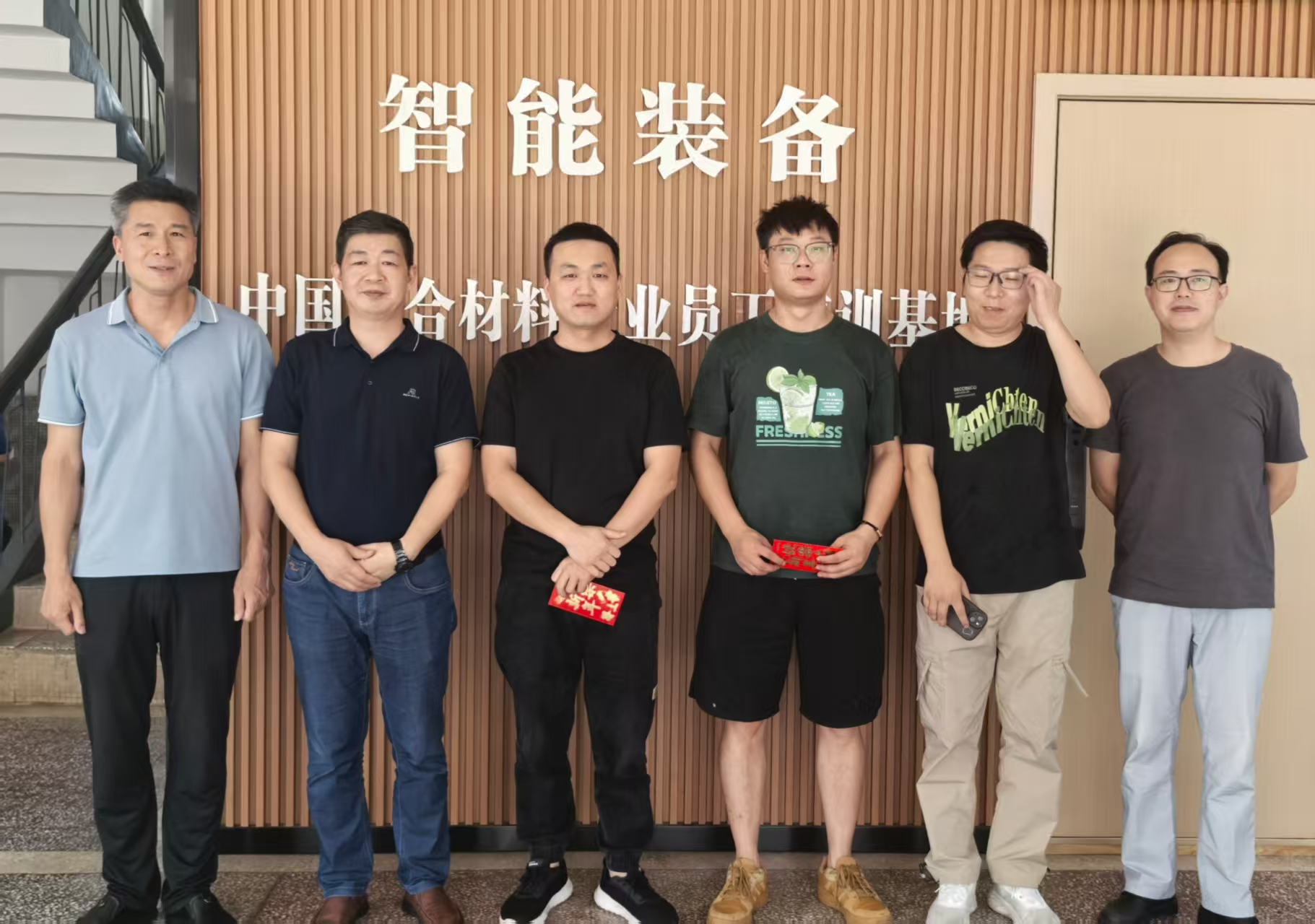 1752473900917002.jpg 2.jpg